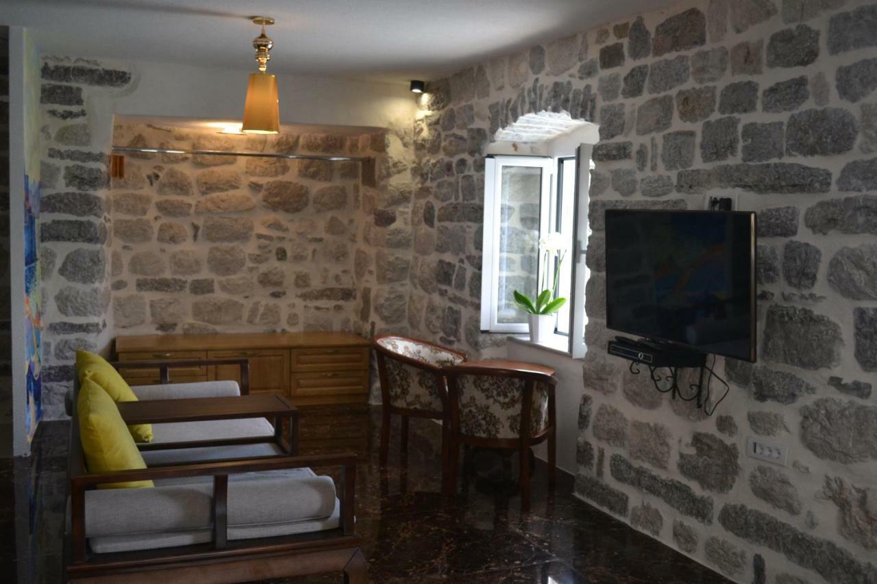 Apartmani Armonia ペラスト エクステリア 写真