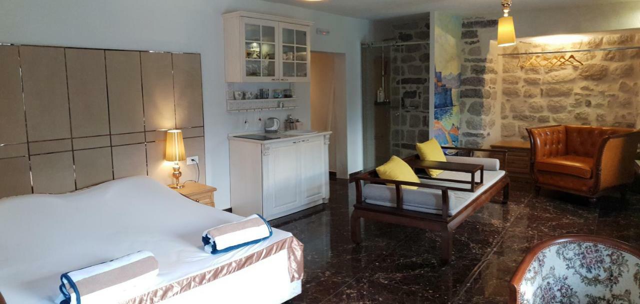 Apartmani Armonia ペラスト エクステリア 写真