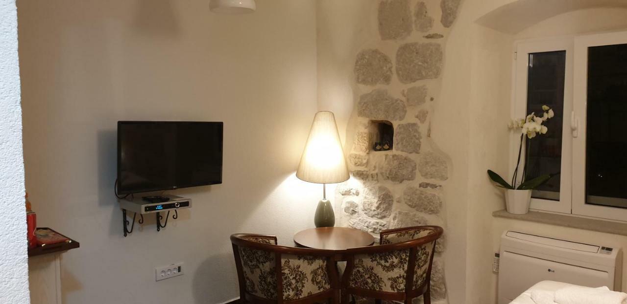 Apartmani Armonia ペラスト エクステリア 写真